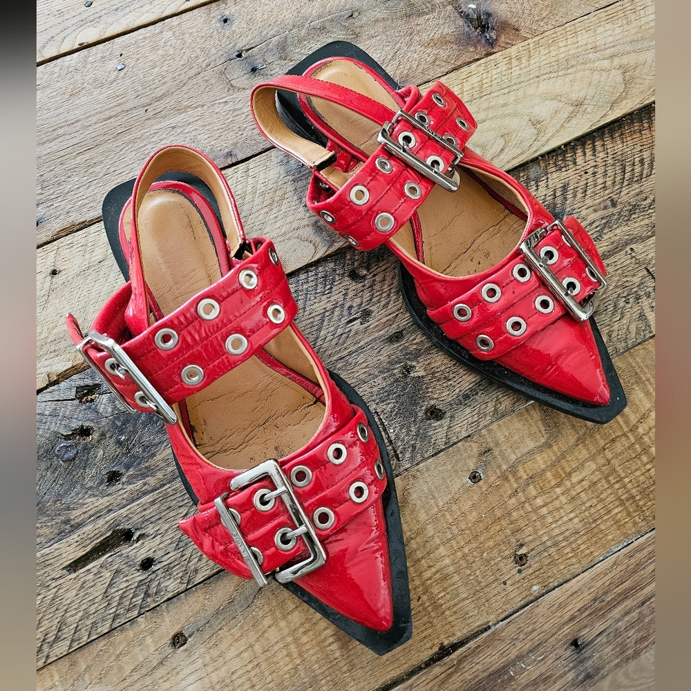 Ganni Chunky Buckle Ballerina Racing Red Slingback Flats / Sandals - Picture 2 of 13